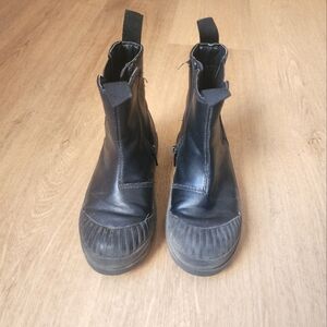 H&M Chelsea toddler boots size 13